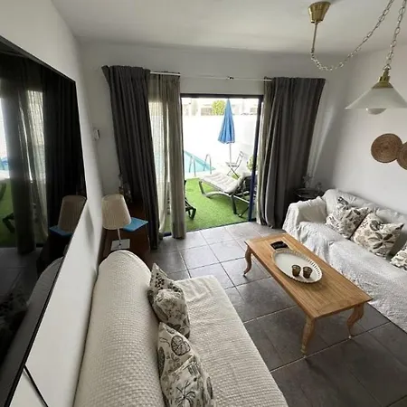 Gabriela Daire Playa Blanca